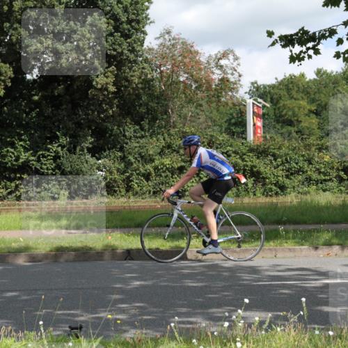 10.08.2025 - GEWOBA Citytriathlon Bremen Yannick Fuchs http://msf.ph/oto/8566773 10.08.2025 12:21:27 Radfahren 618, 761, 785, 913, 923, 949, 975 meine-sportfotos.de