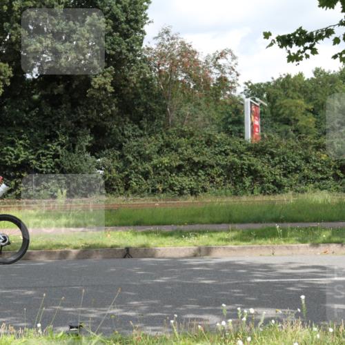 10.08.2025 - GEWOBA Citytriathlon Bremen Yannick Fuchs http://msf.ph/oto/8566840 10.08.2025 12:23:27 Radfahren 589, 606, 638, 696, 740, 754, 802, 921, 934, 945, 953, 983 meine-sportfotos.de