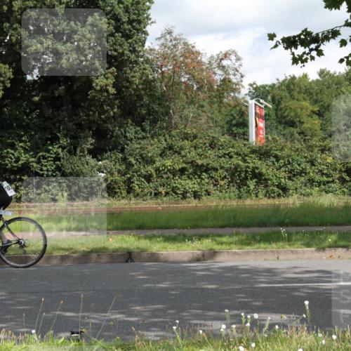10.08.2025 - GEWOBA Citytriathlon Bremen Yannick Fuchs http://msf.ph/oto/8566848 10.08.2025 12:23:36 Radfahren 696, 746, 754, 797, 802, 831, 945, 953, 983 meine-sportfotos.de