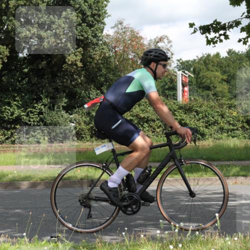10.08.2025 - GEWOBA Citytriathlon Bremen Yannick Fuchs http://msf.ph/oto/8566864 10.08.2025 12:23:50 Radfahren 559, 706, 721, 746, 797, 815, 831, 983 meine-sportfotos.de