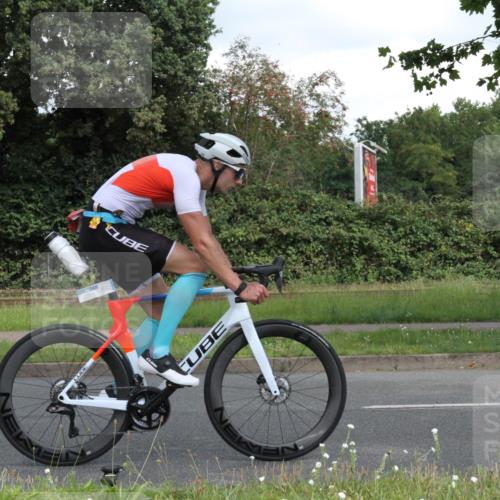 10.08.2025 - GEWOBA Citytriathlon Bremen Yannick Fuchs http://msf.ph/oto/8566884 10.08.2025 12:24:16 Radfahren 557, 613, 614, 623, 650, 723, 724, 809, 879, 883, 925, 944, 1028 meine-sportfotos.de