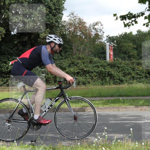 10.08.2025 - GEWOBA Citytriathlon Bremen Yannick Fuchs http://msf.ph/oto/8566889 10.08.2025 12:24:26 Radfahren 557, 613, 623, 650, 660, 705, 723, 724, 779, 809, 883, 925, 944, 964, 1036 meine-sportfotos.de