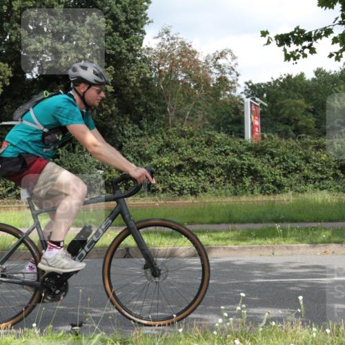 10.08.2025 - GEWOBA Citytriathlon Bremen Yannick Fuchs http://msf.ph/oto/8566891 10.08.2025 12:24:27 Radfahren 557, 613, 623, 650, 660, 705, 723, 724, 779, 809, 883, 925, 944, 964, 1006, 1036 meine-sportfotos.de