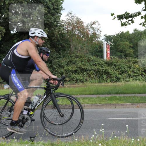 10.08.2025 - GEWOBA Citytriathlon Bremen Yannick Fuchs http://msf.ph/oto/8566896 10.08.2025 12:24:31 Radfahren 557, 597, 613, 623, 660, 672, 705, 723, 724, 779, 809, 883, 925, 944, 964, 1006, 1036 meine-sportfotos.de