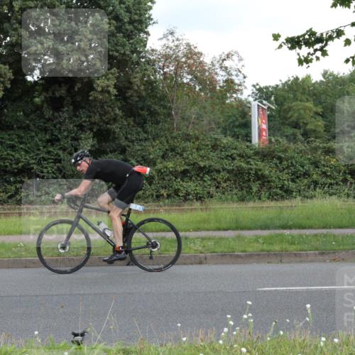10.08.2025 - GEWOBA Citytriathlon Bremen Yannick Fuchs http://msf.ph/oto/8566922 10.08.2025 12:25:15 Radfahren 595, 619, 908, 958, 965, 1024 meine-sportfotos.de
