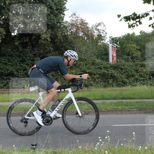 10.08.2025 - GEWOBA Citytriathlon Bremen Yannick Fuchs http://msf.ph/oto/8566924 10.08.2025 12:25:16 Radfahren 595, 619, 908, 958, 965, 1024 meine-sportfotos.de