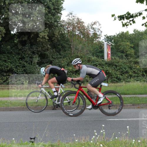 10.08.2025 - GEWOBA Citytriathlon Bremen Yannick Fuchs http://msf.ph/oto/8566925 10.08.2025 12:25:17 Radfahren 595, 619, 908, 958, 965, 1024 meine-sportfotos.de