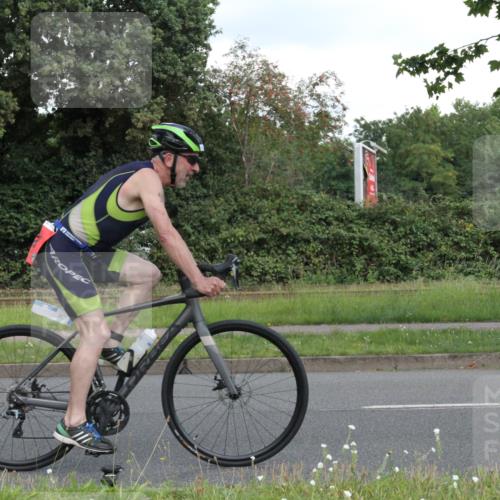 10.08.2025 - GEWOBA Citytriathlon Bremen Yannick Fuchs http://msf.ph/oto/8566930 10.08.2025 12:25:21 Radfahren 595, 619, 908, 958, 965, 1024 meine-sportfotos.de