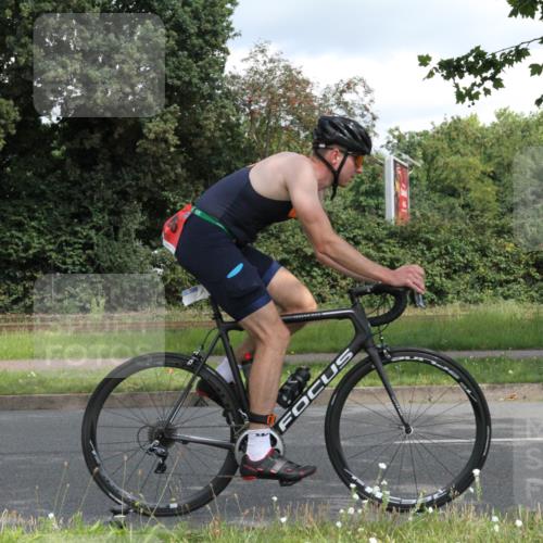 10.08.2025 - GEWOBA Citytriathlon Bremen Yannick Fuchs http://msf.ph/oto/8566933 10.08.2025 12:25:34 Radfahren 619, 646, 684, 850, 968, 1024 meine-sportfotos.de
