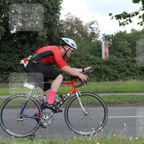 10.08.2025 - GEWOBA Citytriathlon Bremen Yannick Fuchs http://msf.ph/oto/8566980 10.08.2025 12:26:36 Radfahren 574, 628, 668, 710, 731, 837, 903, 930, 939, 946, 972 meine-sportfotos.de