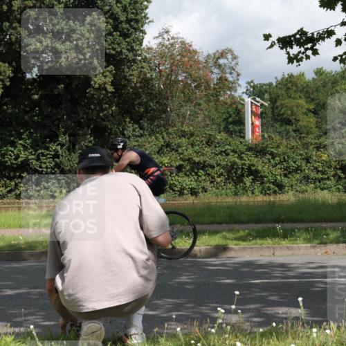 10.08.2025 - GEWOBA Citytriathlon Bremen Yannick Fuchs http://msf.ph/oto/8567127 10.08.2025 12:28:59 Radfahren 573, 659, 851 meine-sportfotos.de