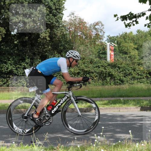 10.08.2025 - GEWOBA Citytriathlon Bremen Yannick Fuchs http://msf.ph/oto/8567143 10.08.2025 12:29:23 Radfahren 576, 583, 605, 656, 679, 687, 771, 799, 927, 1007, 1030 meine-sportfotos.de