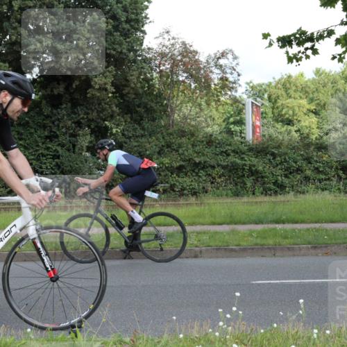10.08.2025 - GEWOBA Citytriathlon Bremen Yannick Fuchs http://msf.ph/oto/8567150 10.08.2025 12:29:34 Radfahren 583, 645, 679, 687, 751, 771, 799, 922, 927, 1030 meine-sportfotos.de