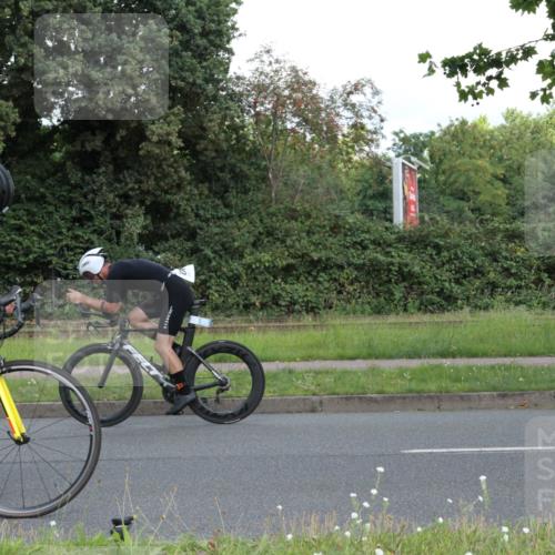 10.08.2025 - GEWOBA Citytriathlon Bremen Yannick Fuchs http://msf.ph/oto/8567158 10.08.2025 12:29:47 Radfahren 645, 688, 699, 751, 922, 927, 942 meine-sportfotos.de
