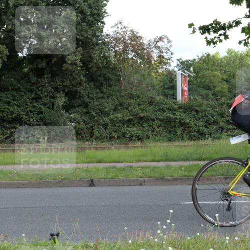 10.08.2025 - GEWOBA Citytriathlon Bremen Yannick Fuchs http://msf.ph/oto/8567159 10.08.2025 12:29:47 Radfahren 645, 688, 699, 751, 922, 927, 942 meine-sportfotos.de