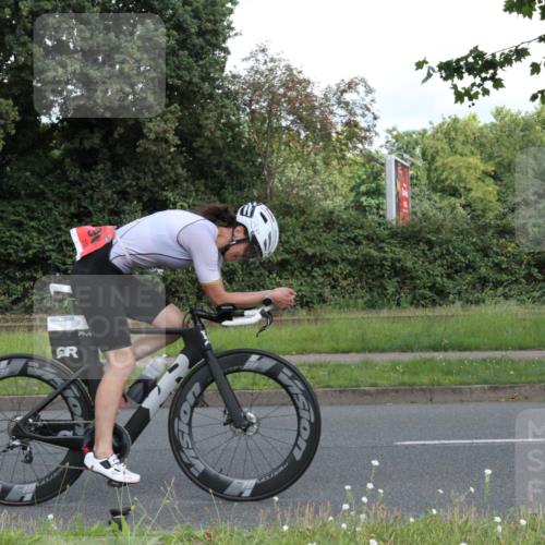 10.08.2025 - GEWOBA Citytriathlon Bremen Yannick Fuchs http://msf.ph/oto/8567177 10.08.2025 12:30:05 Radfahren 640, 675, 688, 699, 717, 760, 769, 875, 884, 935, 960, 1013 meine-sportfotos.de