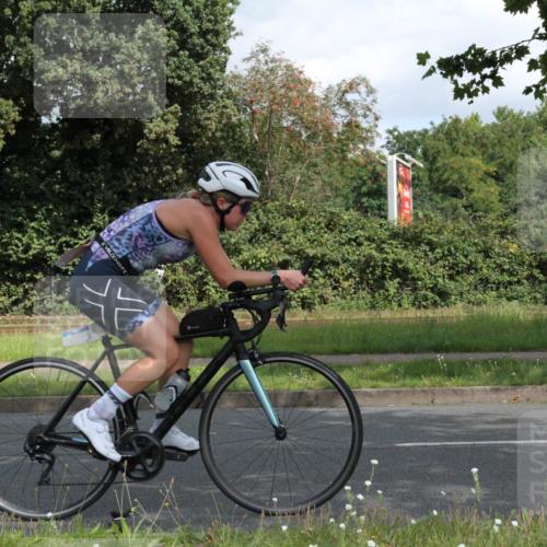10.08.2025 - GEWOBA Citytriathlon Bremen Yannick Fuchs http://msf.ph/oto/8567186 10.08.2025 12:30:20 Radfahren 722, 733, 745, 760, 767, 823, 884, 932, 935, 943, 1013 meine-sportfotos.de