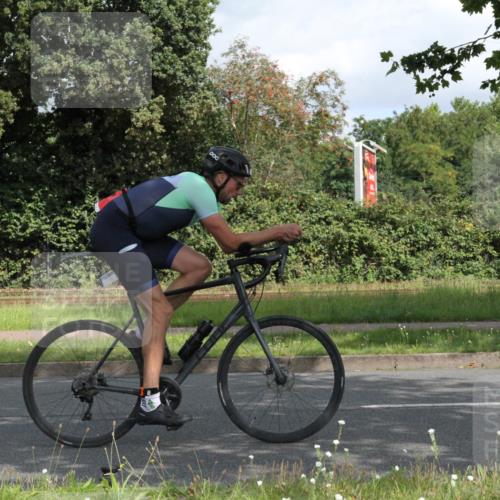 10.08.2025 - GEWOBA Citytriathlon Bremen Yannick Fuchs http://msf.ph/oto/8567191 10.08.2025 12:30:24 Radfahren 722, 733, 745, 767, 823, 884, 924, 932, 935, 943, 1013 meine-sportfotos.de