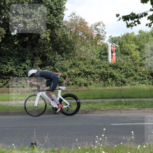 10.08.2025 - GEWOBA Citytriathlon Bremen Yannick Fuchs http://msf.ph/oto/8567199 10.08.2025 12:30:35 Radfahren 733, 745, 767, 823, 924, 932, 937, 1011, 1022, 1026 meine-sportfotos.de