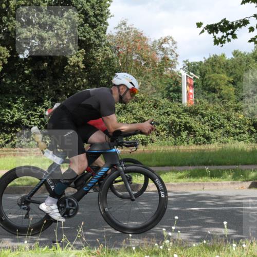 10.08.2025 - GEWOBA Citytriathlon Bremen Yannick Fuchs http://msf.ph/oto/8567231 10.08.2025 12:31:10 Radfahren 575, 621, 630, 692, 753, 801 meine-sportfotos.de