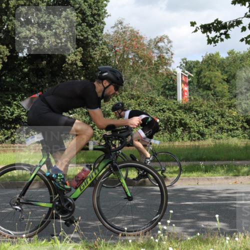 10.08.2025 - GEWOBA Citytriathlon Bremen Yannick Fuchs http://msf.ph/oto/8567247 10.08.2025 12:31:32 Radfahren 564, 575, 616, 630, 649, 654, 655, 788, 793, 863, 894, 905, 950 meine-sportfotos.de
