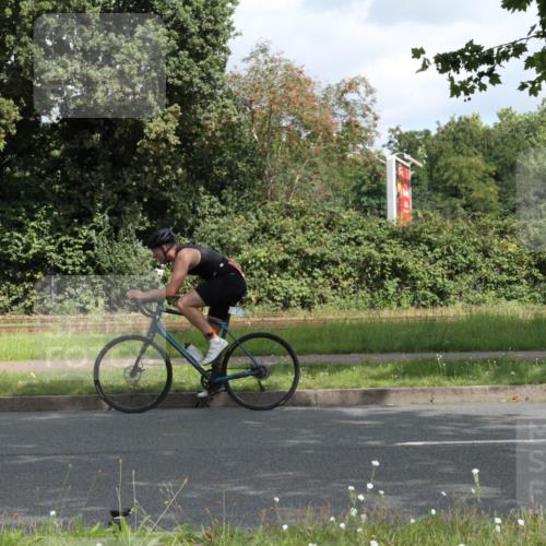 10.08.2025 - GEWOBA Citytriathlon Bremen Yannick Fuchs http://msf.ph/oto/8567254 10.08.2025 12:31:37 Radfahren 564, 616, 649, 654, 655, 666, 667, 788, 793, 863, 894, 905, 950 meine-sportfotos.de