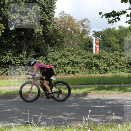 10.08.2025 - GEWOBA Citytriathlon Bremen Yannick Fuchs http://msf.ph/oto/8567332 10.08.2025 12:33:47 Radfahren 560, 635, 741, 856, 858, 895 meine-sportfotos.de