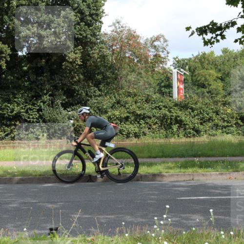10.08.2025 - GEWOBA Citytriathlon Bremen Yannick Fuchs http://msf.ph/oto/8567380 10.08.2025 12:34:52 Radfahren 556, 591, 632, 680, 736, 826, 841, 855, 915, 956, 1035 meine-sportfotos.de