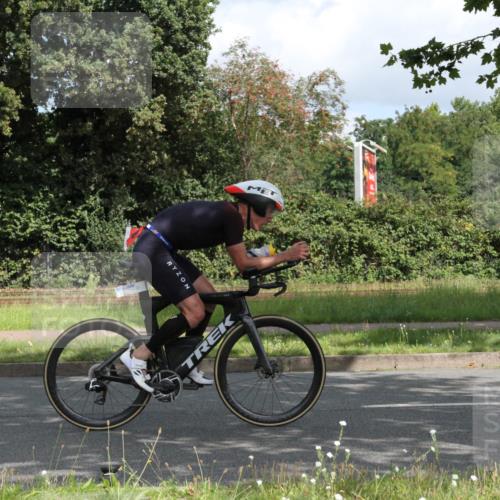 10.08.2025 - GEWOBA Citytriathlon Bremen Yannick Fuchs http://msf.ph/oto/8567390 10.08.2025 12:35:08 Radfahren 558, 680, 707, 855, 902, 915, 956, 973, 977, 1035 meine-sportfotos.de