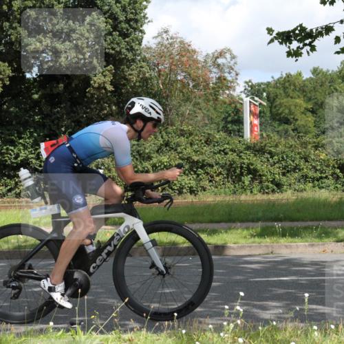 10.08.2025 - GEWOBA Citytriathlon Bremen Yannick Fuchs http://msf.ph/oto/8567393 10.08.2025 12:35:13 Radfahren 558, 579, 707, 902, 956, 973, 977, 1035, 1039 meine-sportfotos.de