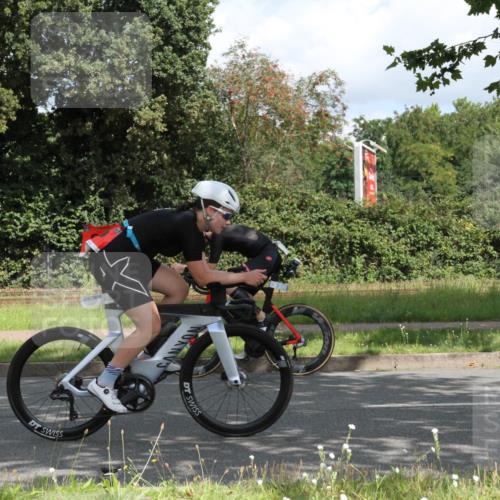 10.08.2025 - GEWOBA Citytriathlon Bremen Yannick Fuchs http://msf.ph/oto/8567403 10.08.2025 12:35:35 Radfahren 642, 719, 742, 763, 783, 833, 919, 933, 966, 1039 meine-sportfotos.de