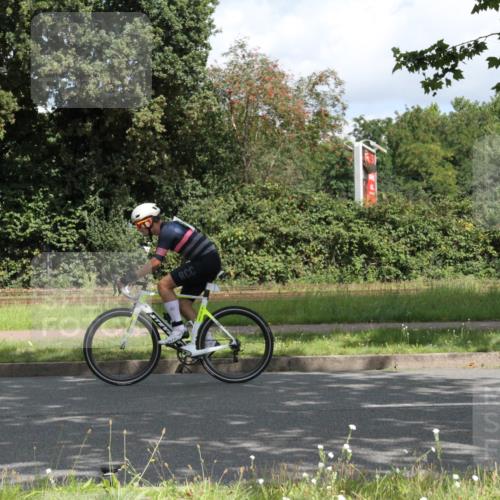 10.08.2025 - GEWOBA Citytriathlon Bremen Yannick Fuchs http://msf.ph/oto/8567414 10.08.2025 12:35:45 Radfahren 719, 763, 783, 833, 843, 919, 933, 966 meine-sportfotos.de