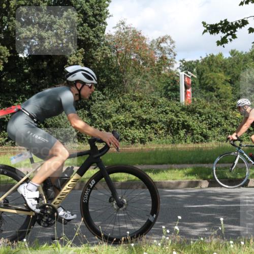 10.08.2025 - GEWOBA Citytriathlon Bremen Yannick Fuchs http://msf.ph/oto/8567415 10.08.2025 12:35:46 Radfahren 719, 763, 783, 833, 843, 877, 919, 933, 966 meine-sportfotos.de