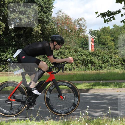 10.08.2025 - GEWOBA Citytriathlon Bremen Yannick Fuchs http://msf.ph/oto/8567437 10.08.2025 12:36:24 Radfahren 565, 582, 599, 639, 759, 766, 789, 790, 794, 872 meine-sportfotos.de