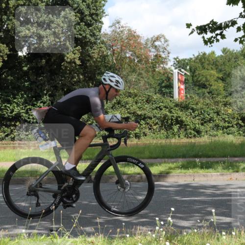 10.08.2025 - GEWOBA Citytriathlon Bremen Yannick Fuchs http://msf.ph/oto/8567441 10.08.2025 12:36:32 Radfahren 565, 570, 599, 639, 750, 765, 766, 781, 789, 790, 794, 872, 1025, 1029, 1032 meine-sportfotos.de