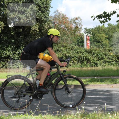 10.08.2025 - GEWOBA Citytriathlon Bremen Yannick Fuchs http://msf.ph/oto/8567464 10.08.2025 12:37:14 Radfahren 631, 726, 734, 804, 982, 1033 meine-sportfotos.de