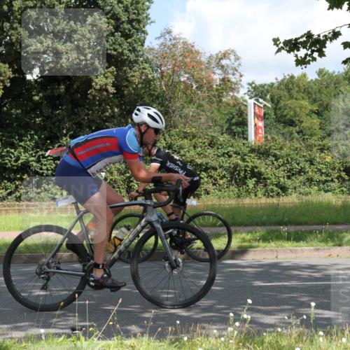 10.08.2025 - GEWOBA Citytriathlon Bremen Yannick Fuchs http://msf.ph/oto/8567468 10.08.2025 12:37:17 Radfahren 726, 804, 982 meine-sportfotos.de