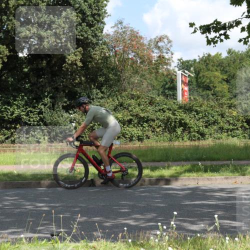 10.08.2025 - GEWOBA Citytriathlon Bremen Yannick Fuchs http://msf.ph/oto/8567488 10.08.2025 12:38:02 Radfahren 618, 671, 761, 764, 782, 825, 844, 1018 meine-sportfotos.de