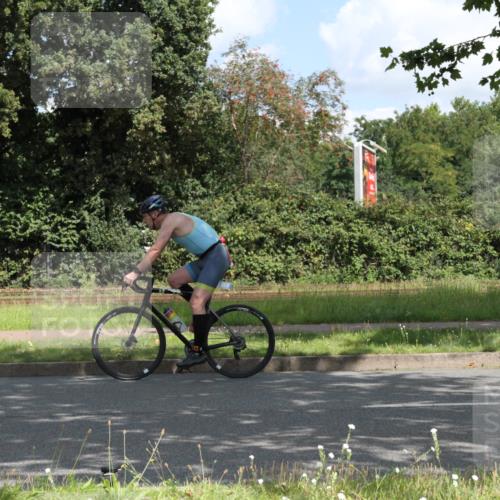 10.08.2025 - GEWOBA Citytriathlon Bremen Yannick Fuchs http://msf.ph/oto/8567513 10.08.2025 12:38:34 Radfahren 557, 634, 662, 740, 772, 797 meine-sportfotos.de