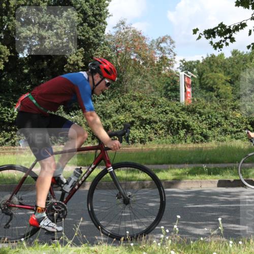 10.08.2025 - GEWOBA Citytriathlon Bremen Yannick Fuchs http://msf.ph/oto/8567519 10.08.2025 12:38:43 Radfahren 555, 634, 662, 720, 740, 762, 772, 797, 892, 940, 1019 meine-sportfotos.de