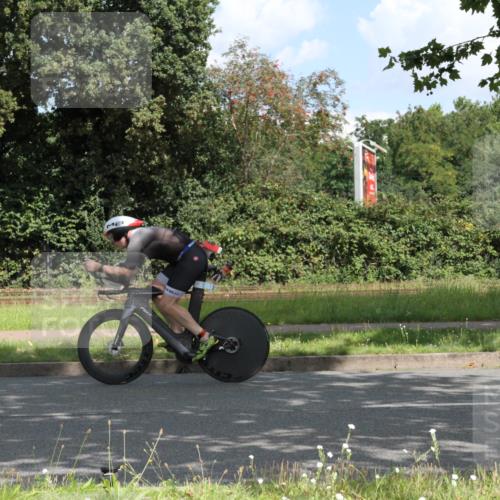 10.08.2025 - GEWOBA Citytriathlon Bremen Yannick Fuchs http://msf.ph/oto/8567538 10.08.2025 12:39:09 Radfahren 658, 696, 709, 729, 900, 969, 978, 1006 meine-sportfotos.de