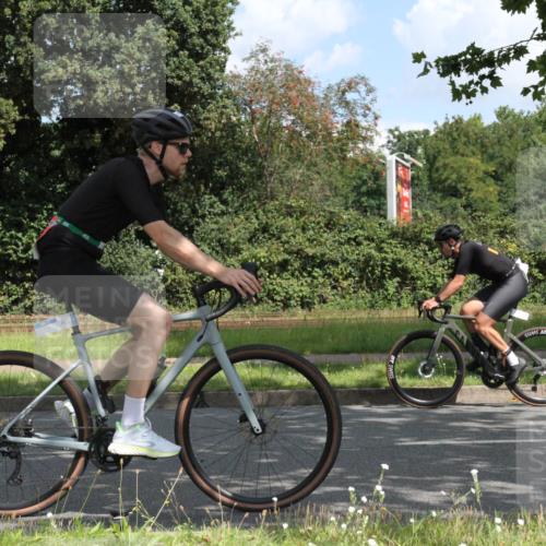 10.08.2025 - GEWOBA Citytriathlon Bremen Yannick Fuchs http://msf.ph/oto/8567541 10.08.2025 12:39:12 Radfahren 658, 696, 709, 729, 758, 900, 969, 978, 1006 meine-sportfotos.de