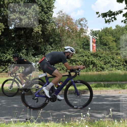 10.08.2025 - GEWOBA Citytriathlon Bremen Yannick Fuchs http://msf.ph/oto/8567542 10.08.2025 12:39:12 Radfahren 658, 696, 709, 729, 758, 900, 969, 978, 1006 meine-sportfotos.de