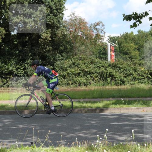 10.08.2025 - GEWOBA Citytriathlon Bremen Yannick Fuchs http://msf.ph/oto/8567579 10.08.2025 12:39:52 Radfahren 589, 596, 779, 813, 831, 883, 1028 meine-sportfotos.de
