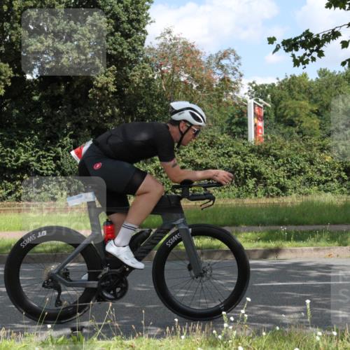 10.08.2025 - GEWOBA Citytriathlon Bremen Yannick Fuchs http://msf.ph/oto/8567590 10.08.2025 12:40:06 Radfahren 559, 596, 602, 690, 706, 721, 779, 815, 831, 880, 883, 890, 896, 1028 meine-sportfotos.de
