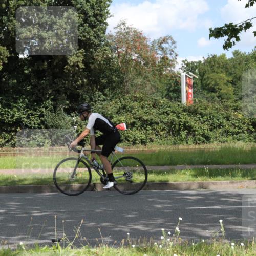 10.08.2025 - GEWOBA Citytriathlon Bremen Yannick Fuchs http://msf.ph/oto/8567598 10.08.2025 12:40:13 Radfahren 559, 581, 596, 602, 690, 706, 721, 779, 815, 831, 880, 883, 890, 896, 899, 975, 1028 meine-sportfotos.de