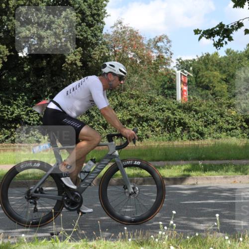 10.08.2025 - GEWOBA Citytriathlon Bremen Yannick Fuchs http://msf.ph/oto/8567612 10.08.2025 12:40:30 Radfahren 559, 581, 597, 672, 723, 737, 815, 829, 848, 870, 879, 899, 910, 949, 975, 1002, 1024 meine-sportfotos.de