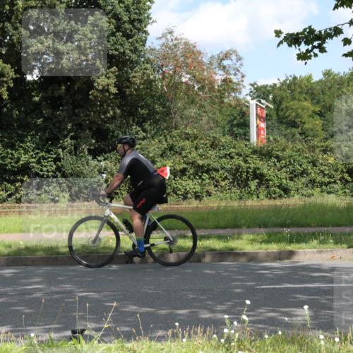 10.08.2025 - GEWOBA Citytriathlon Bremen Yannick Fuchs http://msf.ph/oto/8567625 10.08.2025 12:40:44 Radfahren 606, 672, 723, 785, 802, 829, 848, 870, 879, 921, 1001, 1002, 1024 meine-sportfotos.de