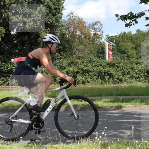 10.08.2025 - GEWOBA Citytriathlon Bremen Yannick Fuchs http://msf.ph/oto/8567627 10.08.2025 12:40:46 Radfahren 606, 672, 785, 802, 829, 848, 921, 1001, 1002, 1024 meine-sportfotos.de
