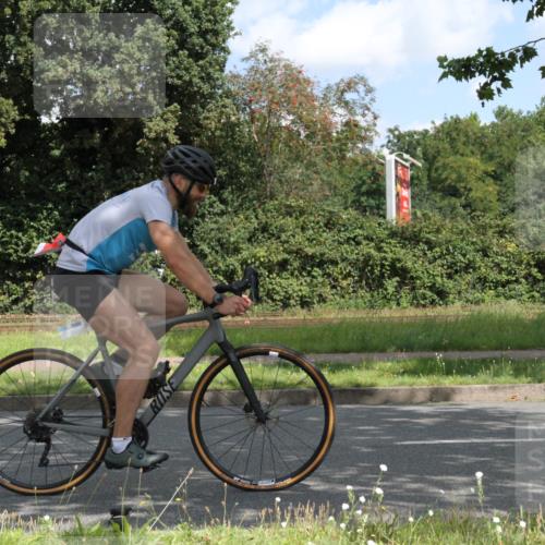 10.08.2025 - GEWOBA Citytriathlon Bremen Yannick Fuchs http://msf.ph/oto/8567635 10.08.2025 12:40:57 Radfahren 606, 650, 660, 665, 785, 802, 803, 921, 1001, 1023 meine-sportfotos.de